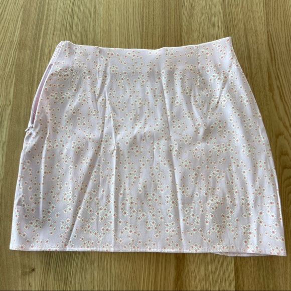 Zara Satin Flower Print Miniskirt - Picture 6 of 7